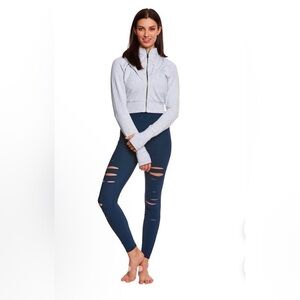 🧘🏽‍♀️NWT Alo High-Waist Ripped 25” Leggings in Rich Navy - Sz Medium